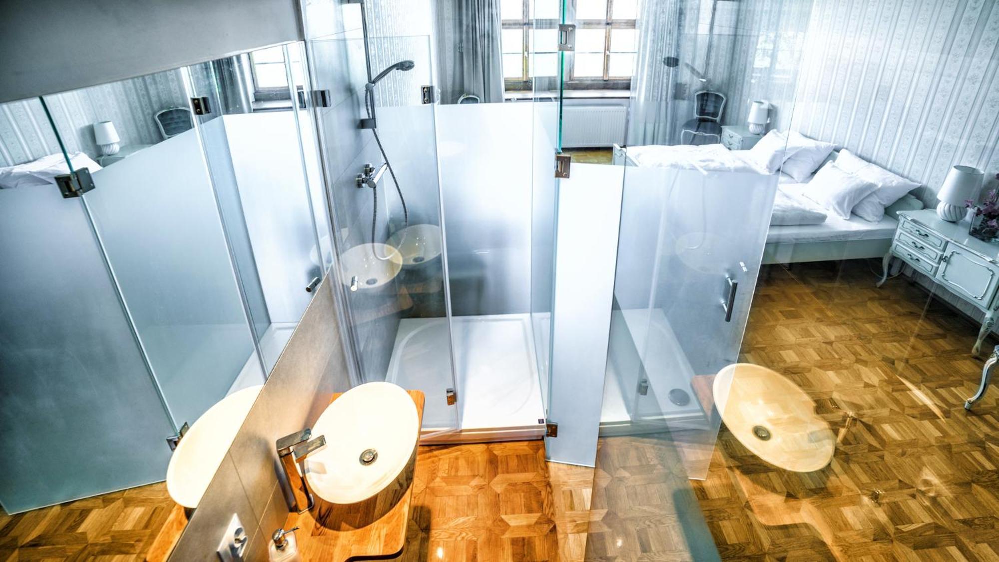 Boutique Palac Warmatowice Sienkiewiczowskie 莱格尼察 客房 照片